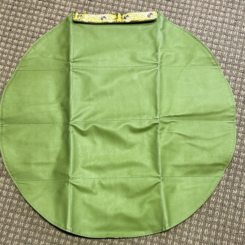 Petunia Pickle Bottom Peacock Print Travel Diaper Clutch w/Changing Pad - Picture 7 of 7
